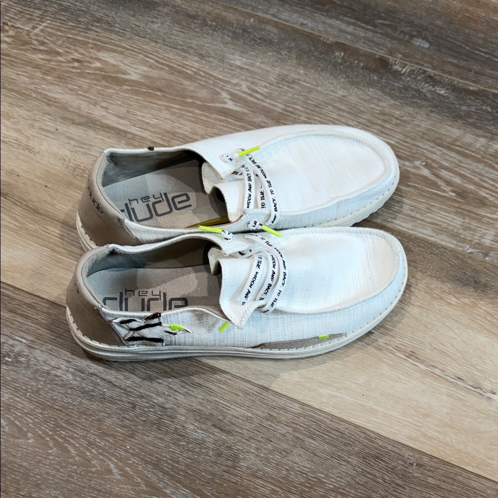 Hey Dude Men's Loafers in White and Tan